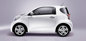 Toyota iQ
