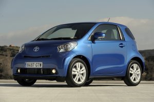 Toyota iQ