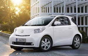 Toyota iQ