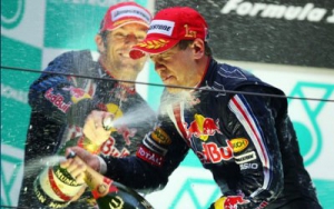 Victoria de Vettel y doblete histórico de Red Bull