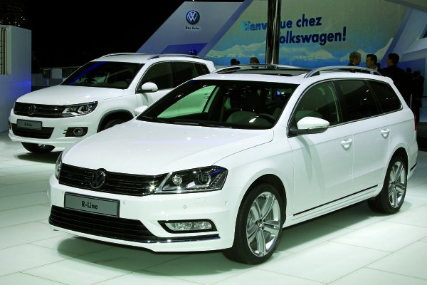 Volskwagen Passat, acabado R-Line para Berlina y Variant