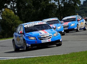 WTCC: Chevrolet comienza copando el podium